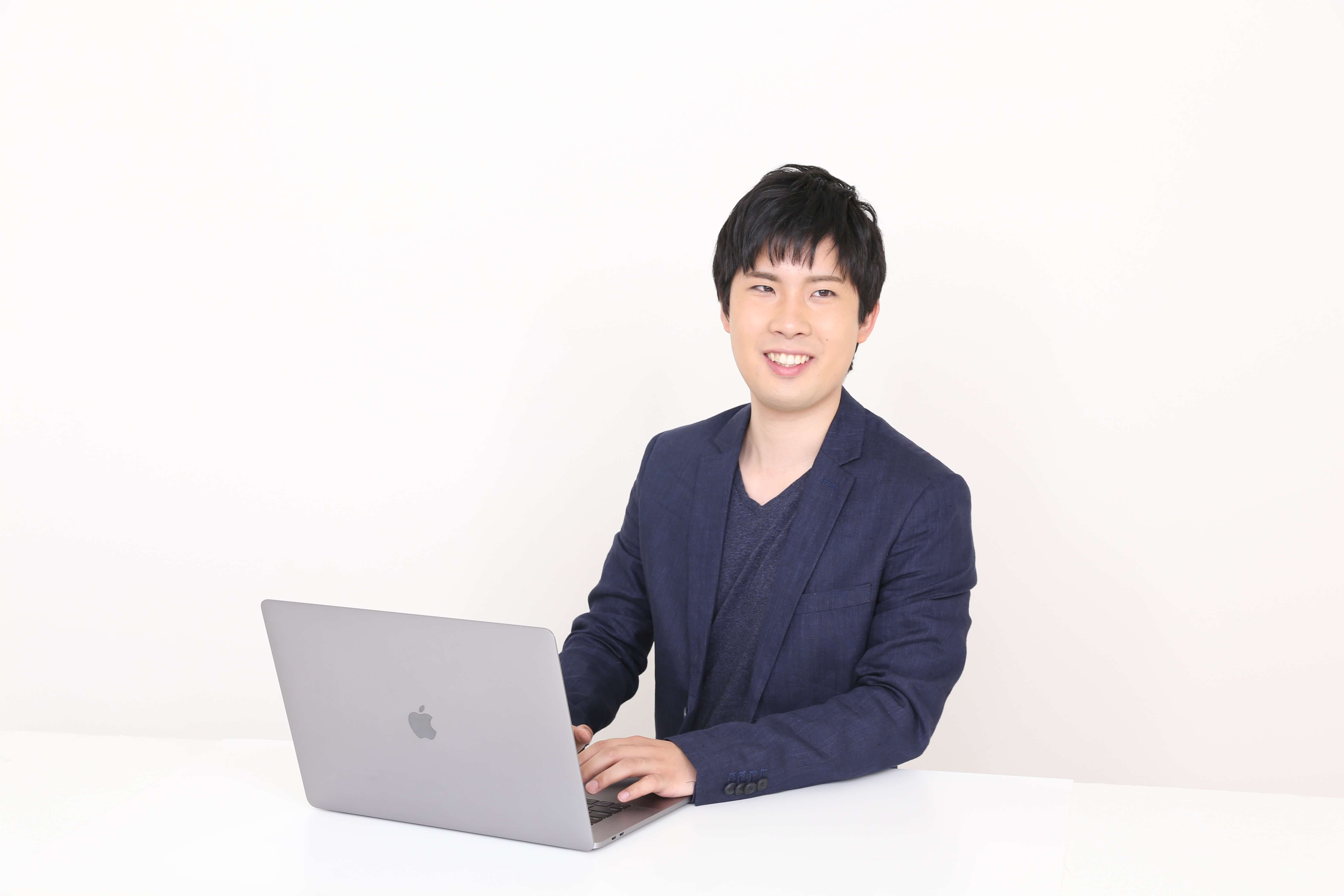 先輩の働き方に学ぶ